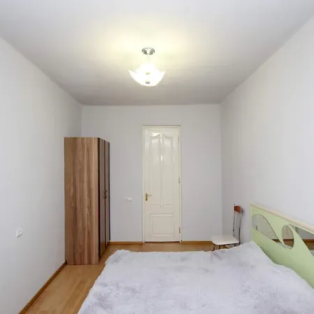Cozy Apartment Near The Opera House Erevan Esterno foto