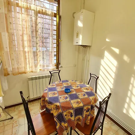 Cozy Apartment Near The Opera House Erevan Esterno foto