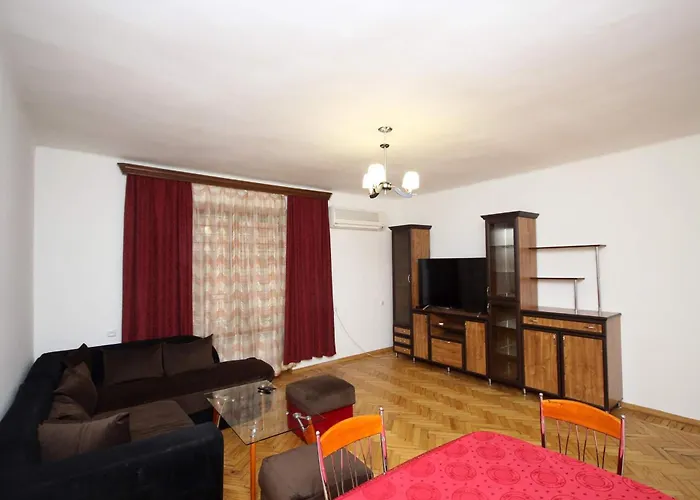 Cozy Apartment Near The Opera House