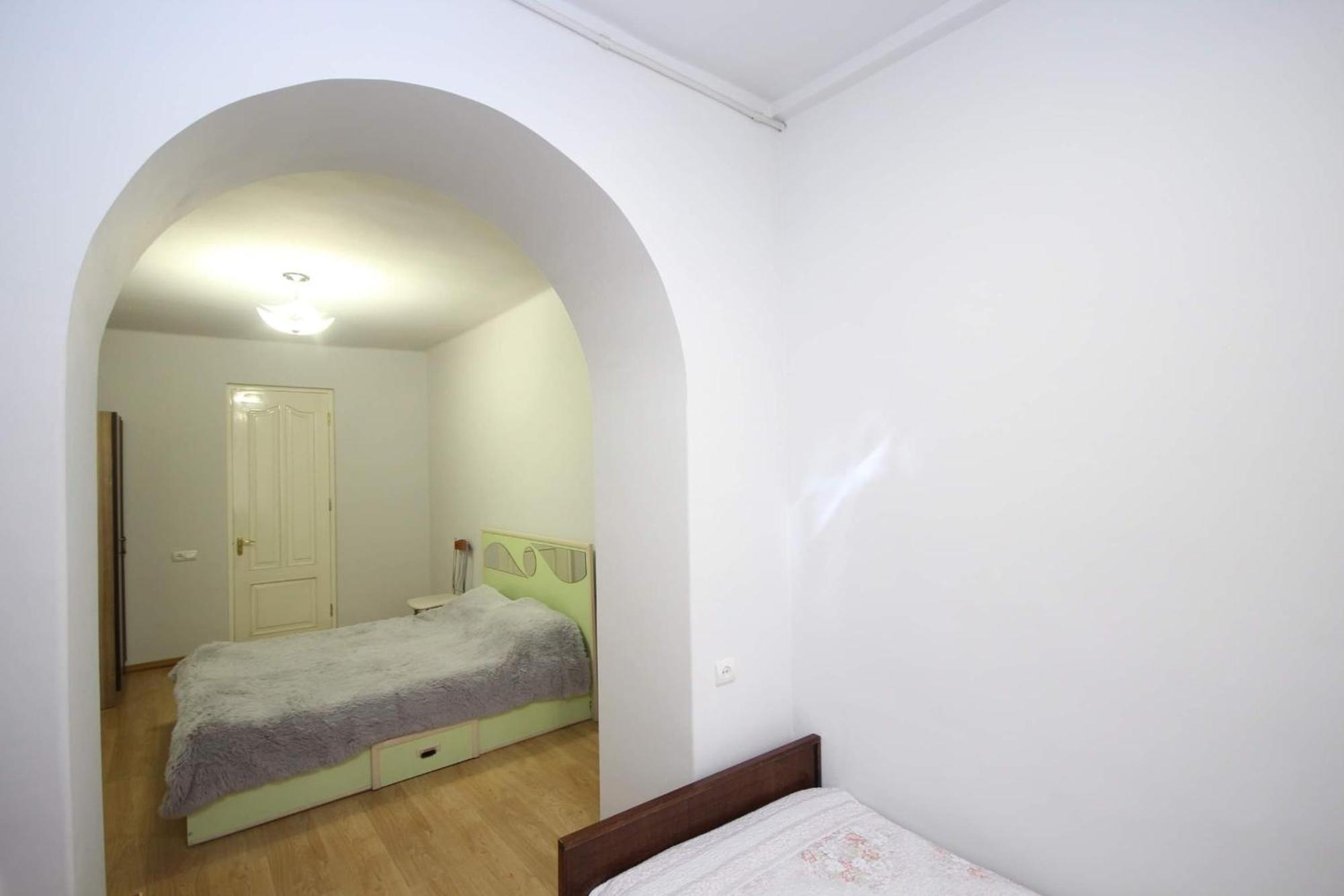 Cozy Near The Opera House Apartment *